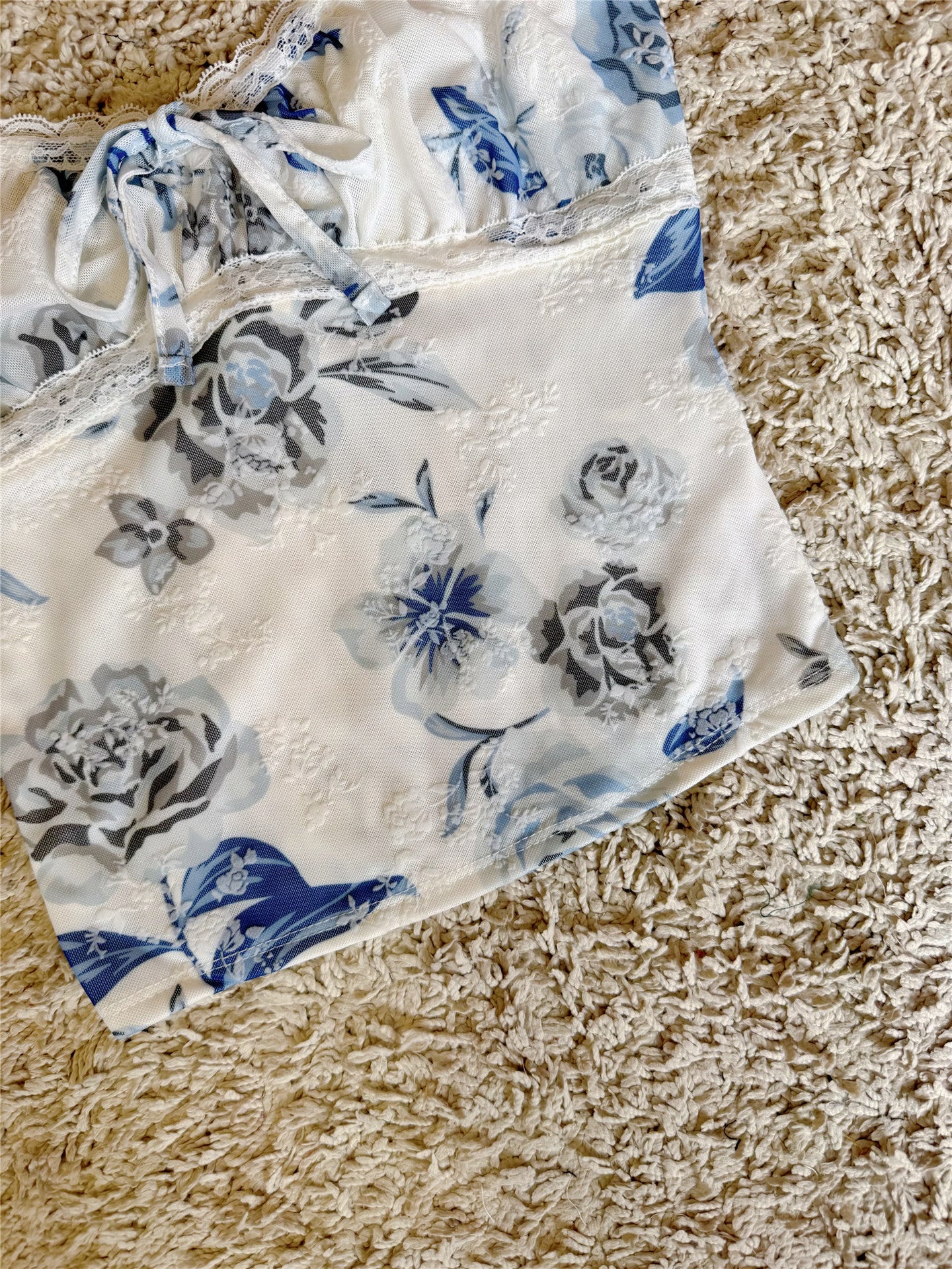 Embossed Printed Lace Panel Lace Mesh Stretch Cropped Sling Strap
