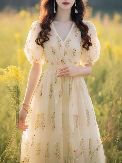 roxanne Vacation V-Neck Puff Sleeve Floral Dress