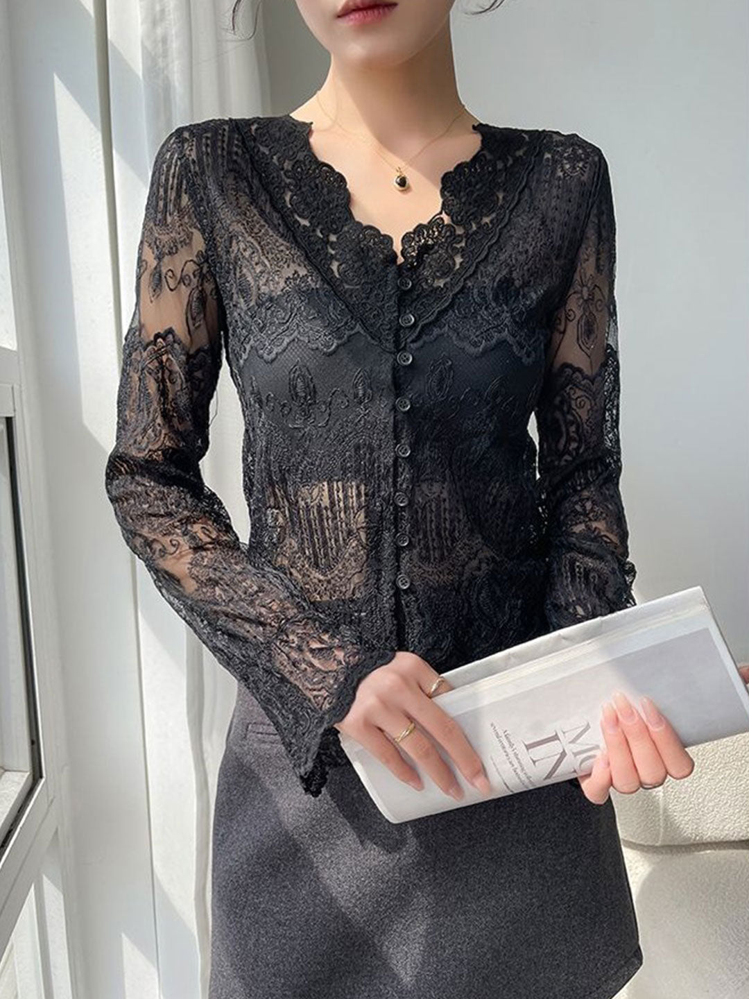 martha Slim V-Neck Hollowed Lace Top