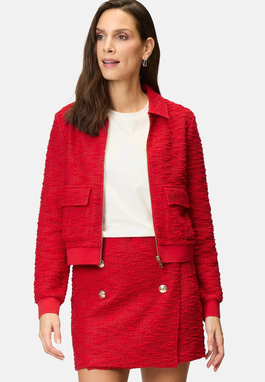 Plain jacket skirt set in red