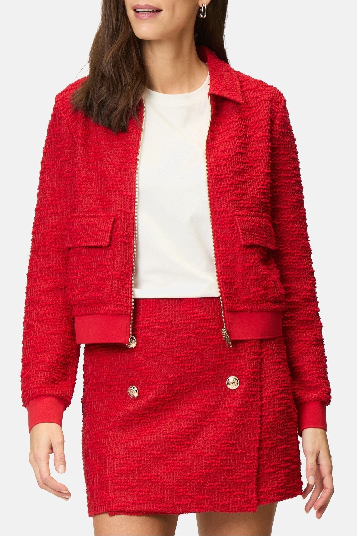 Plain jacket skirt set in red