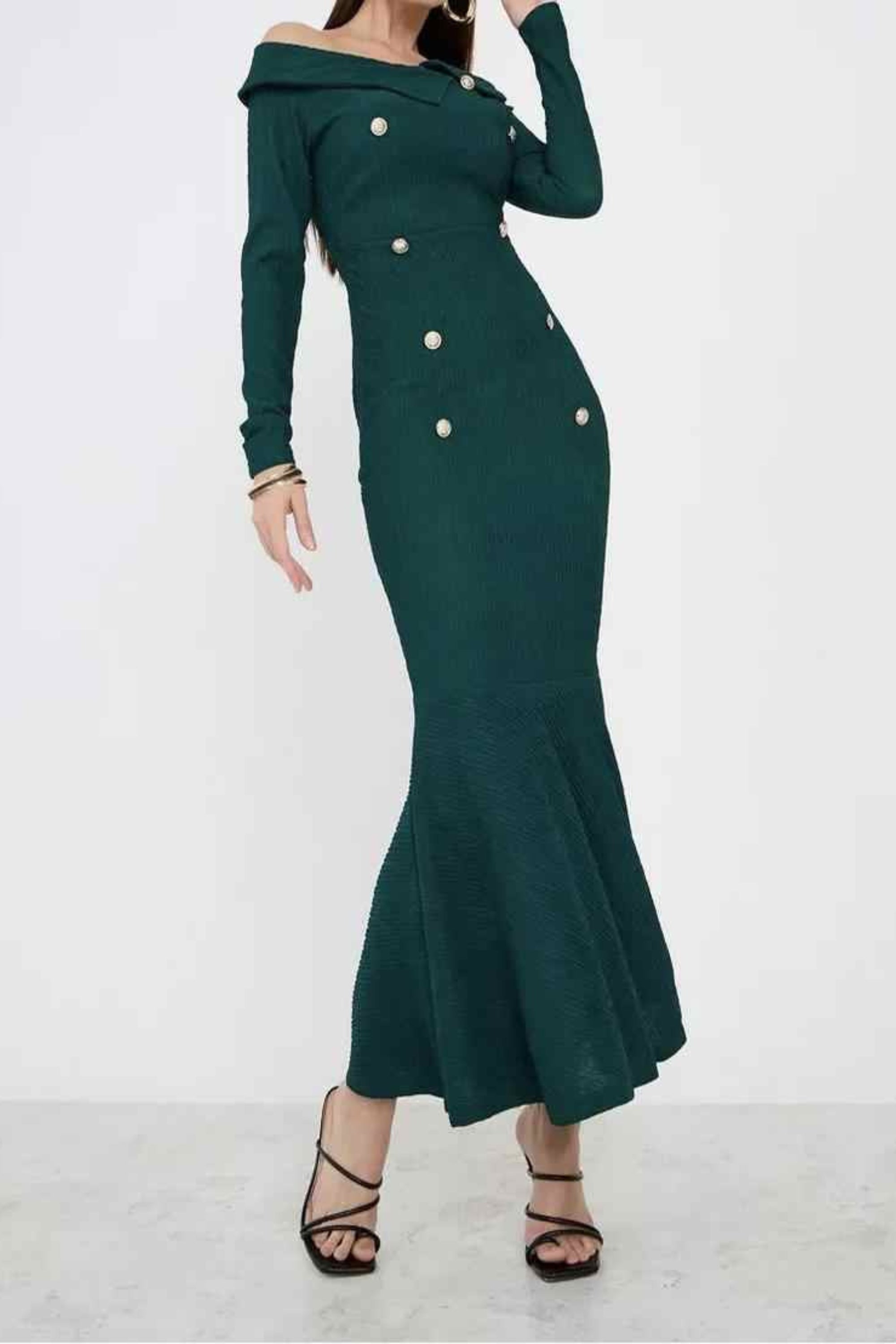 Mermaid long sleeve maxi dress in green