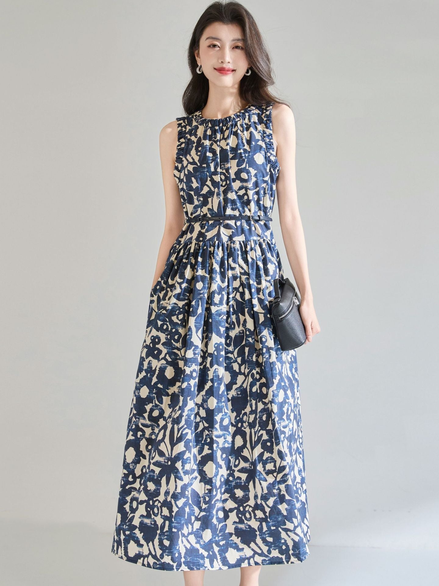 Hepburn-style sleeveless midi dress with oil painting print - blue