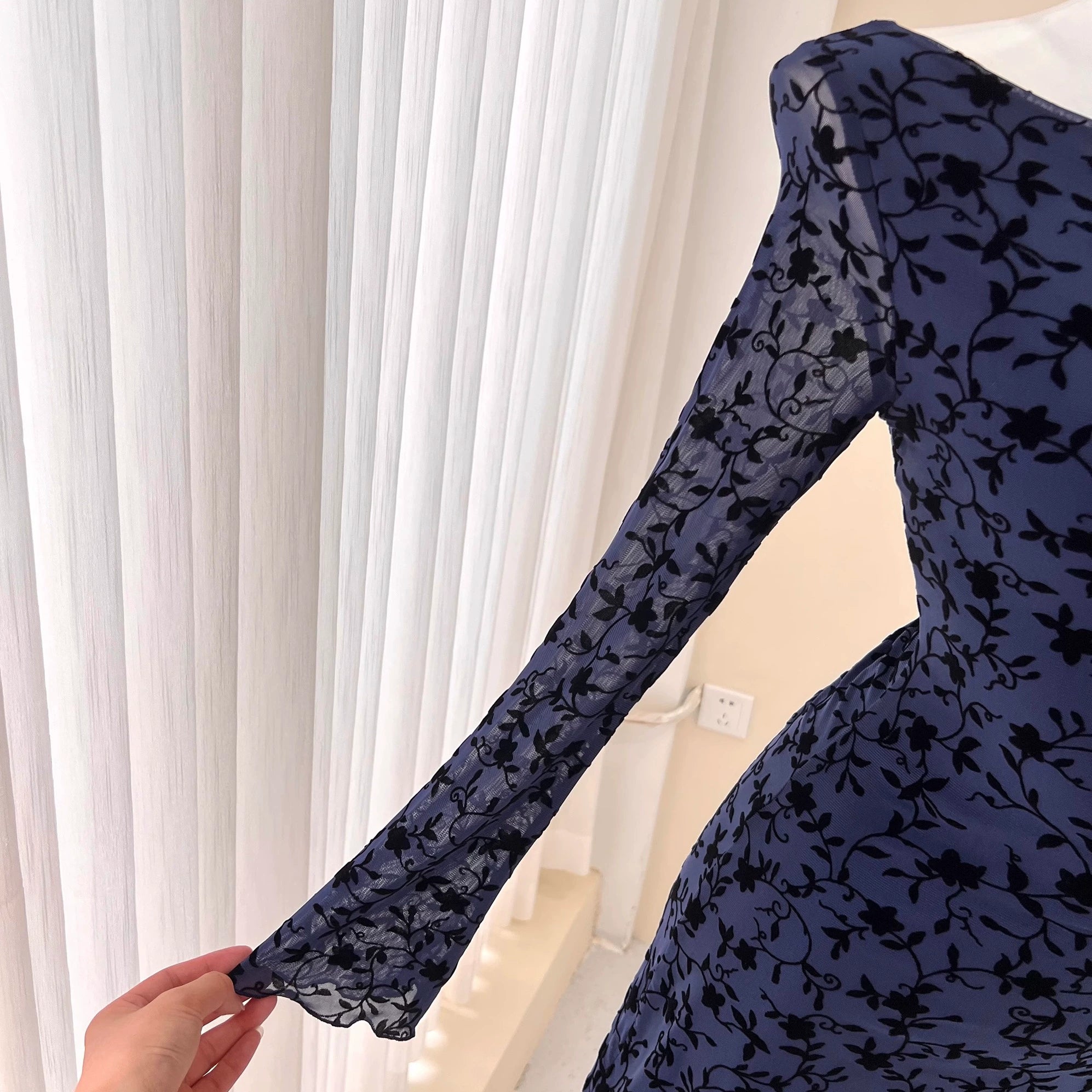 vintage one-shoulder mesh flared sleeve mini dress