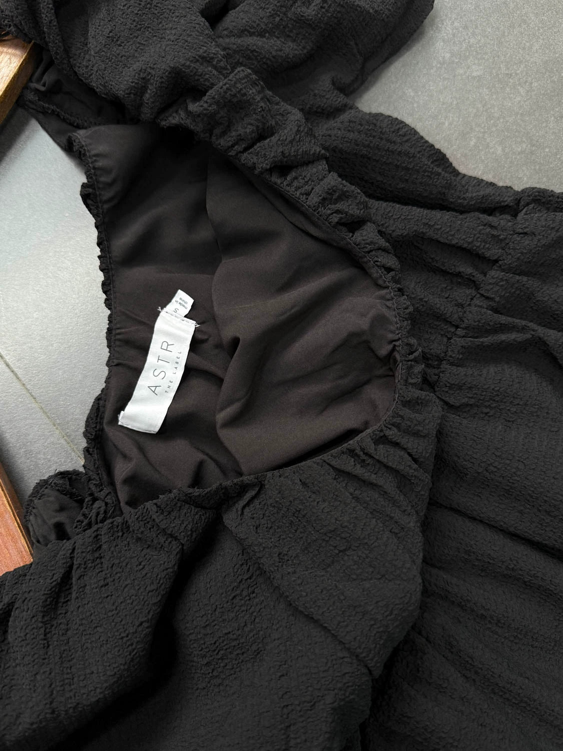 black U-neck bubble short sleeve elastic waist A-line dress