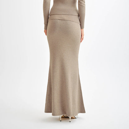 Knitted high-waisted skirt