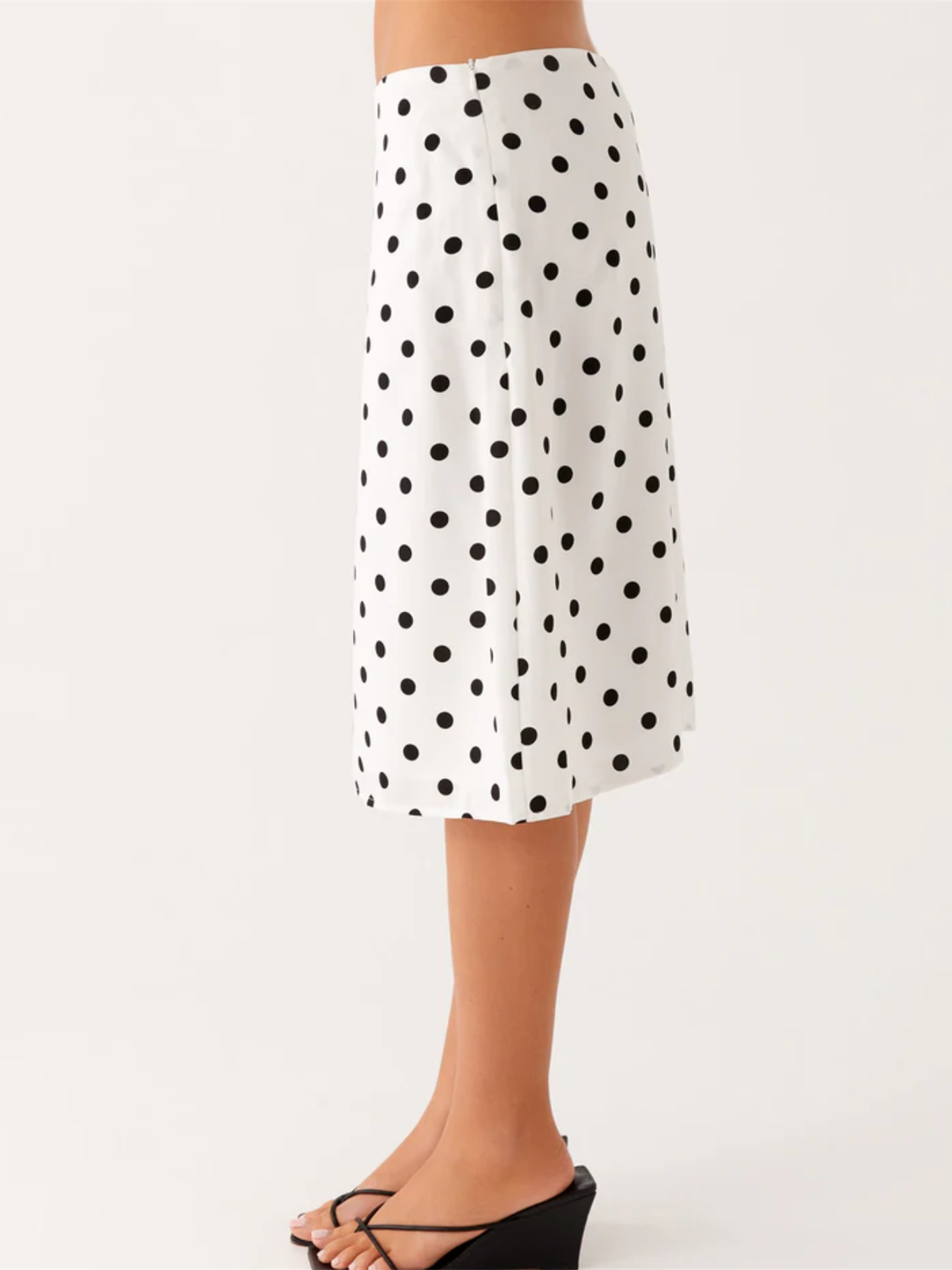 Polka Dots low-waisted long skirts