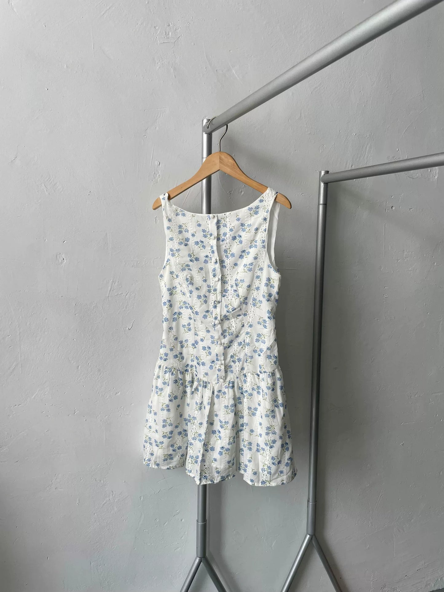 blue low-waisted backless dress
