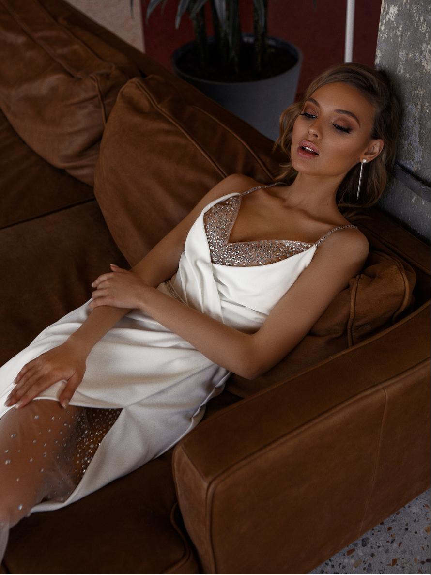 A Strapless Sequined Slit Backless Dress