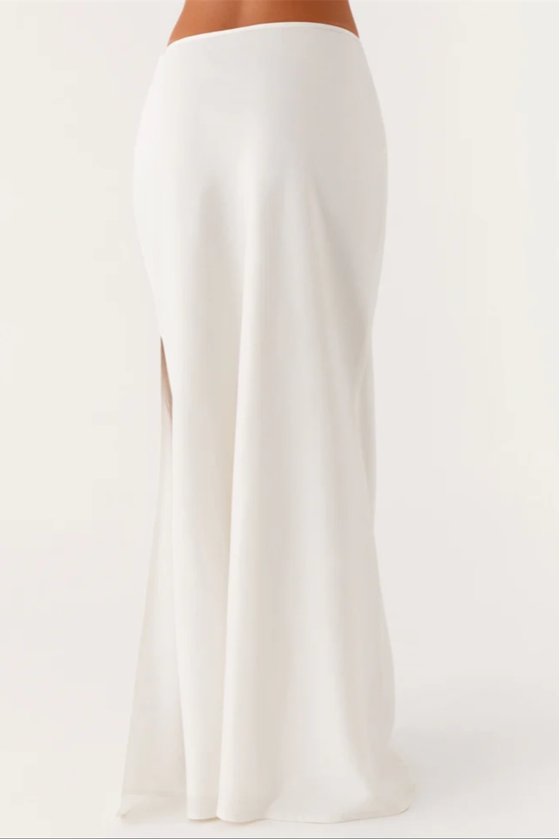 white slim mermaid skirt