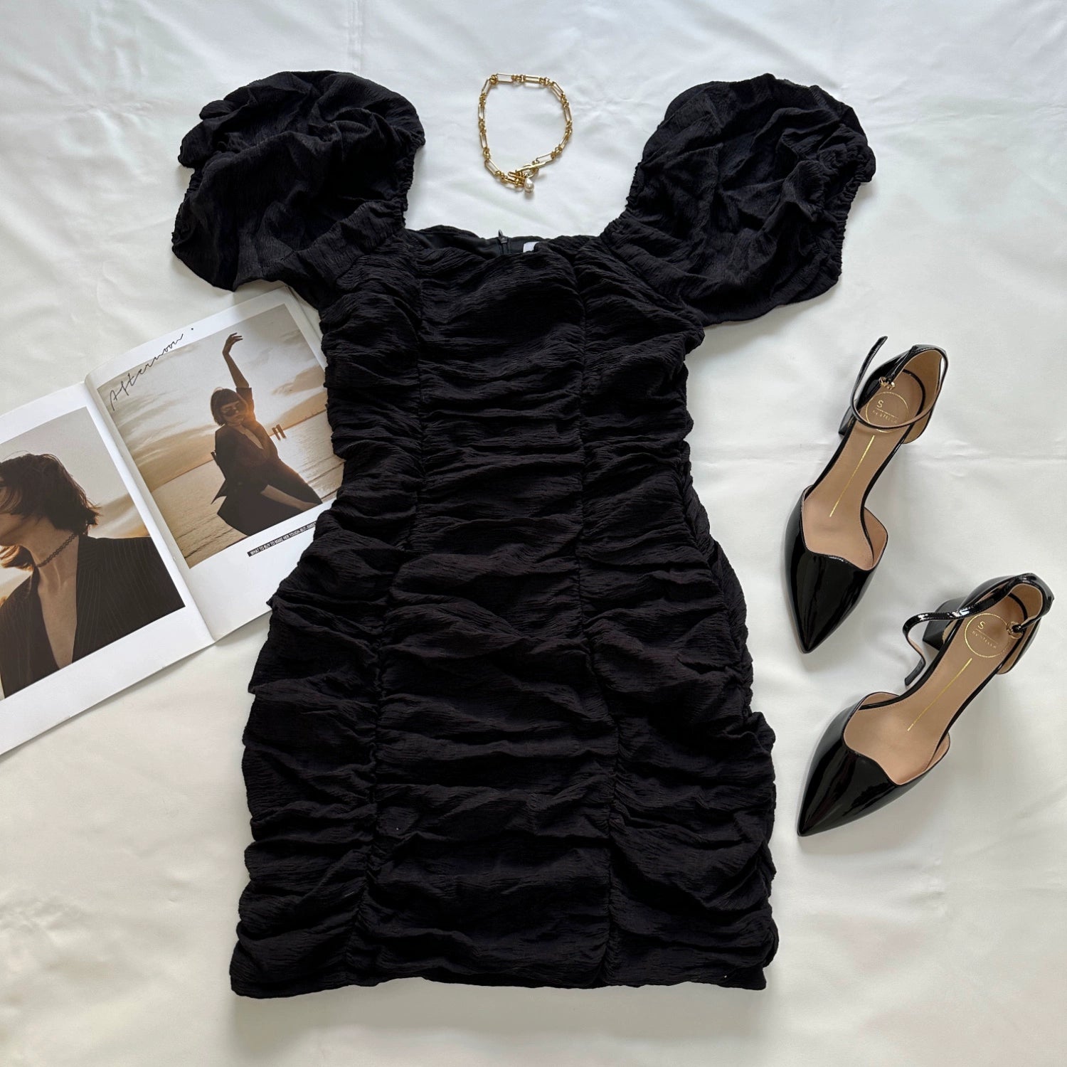 black pleats bubble lantern short sleeve dress