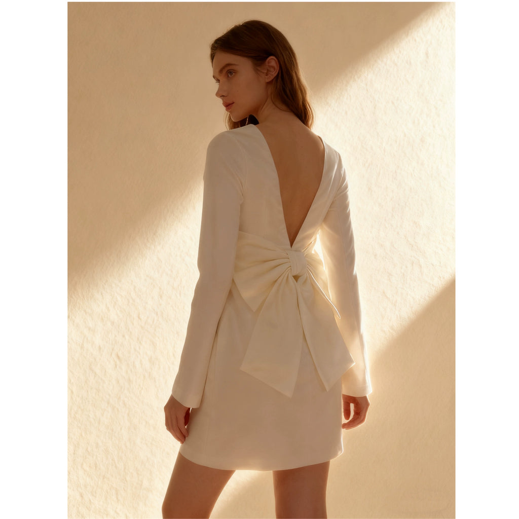 white back V-neck open back bow long-sleeved mini dress