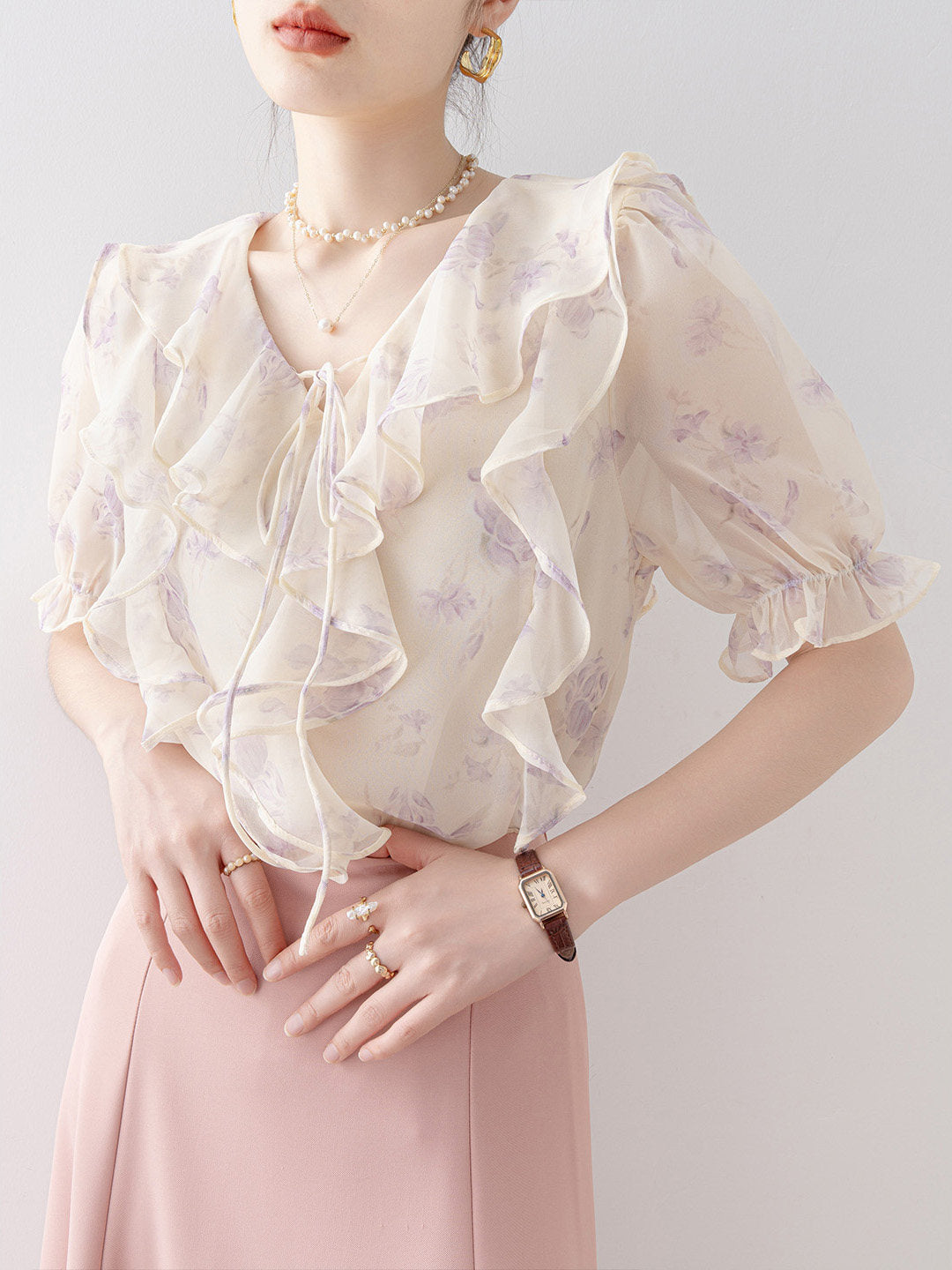 French-style ruffled V-neck short-sleeved shirt