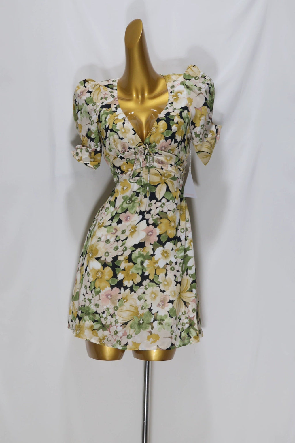 green floral short sleeve mini dress