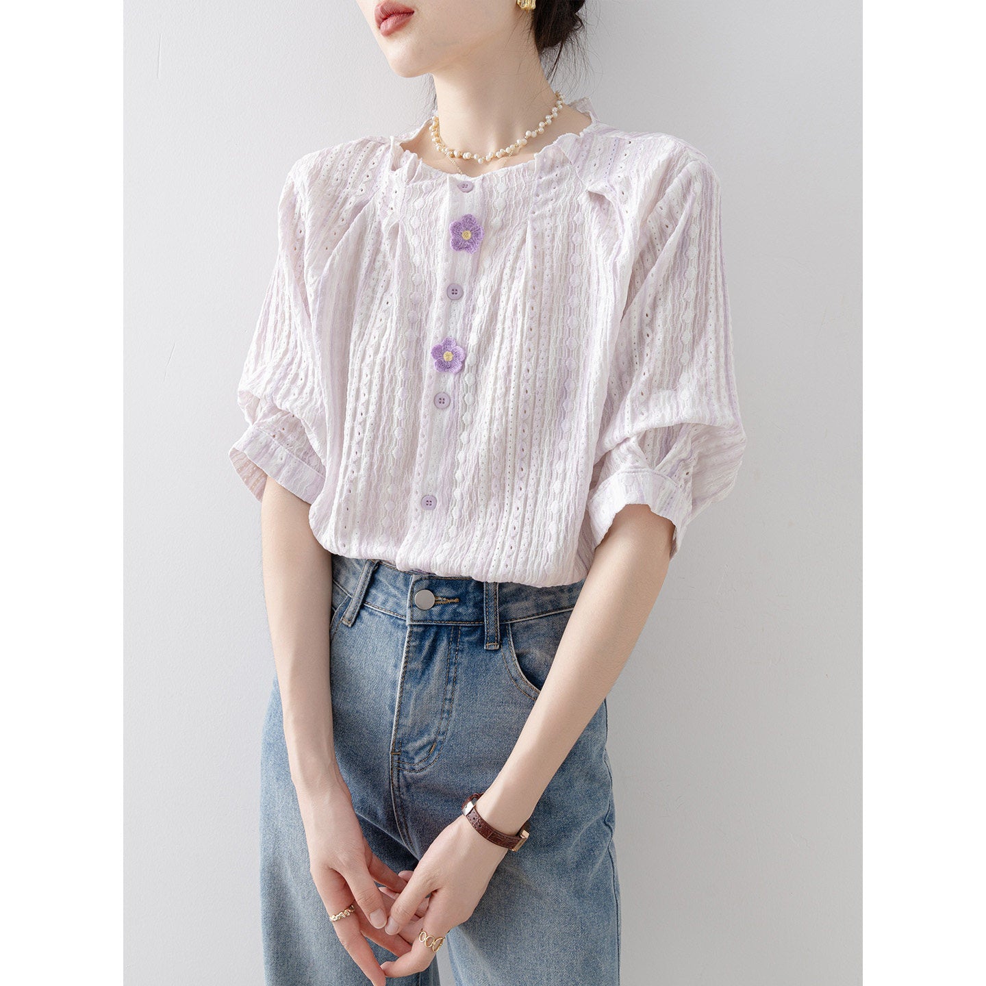 Loose-fitting round neck short-sleeved openwork shirt