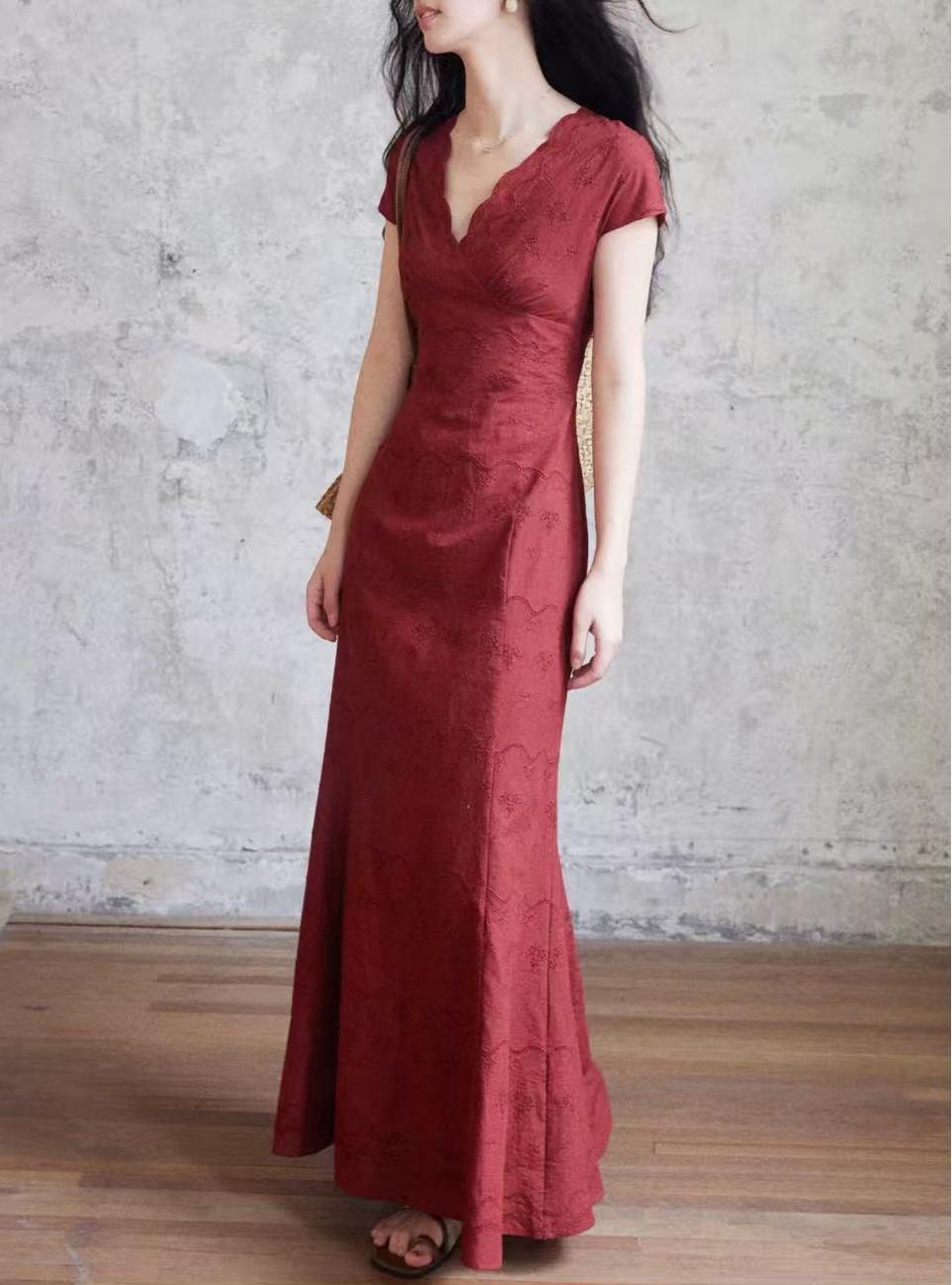 Retro-style openwork embroidered maxi dress - red
