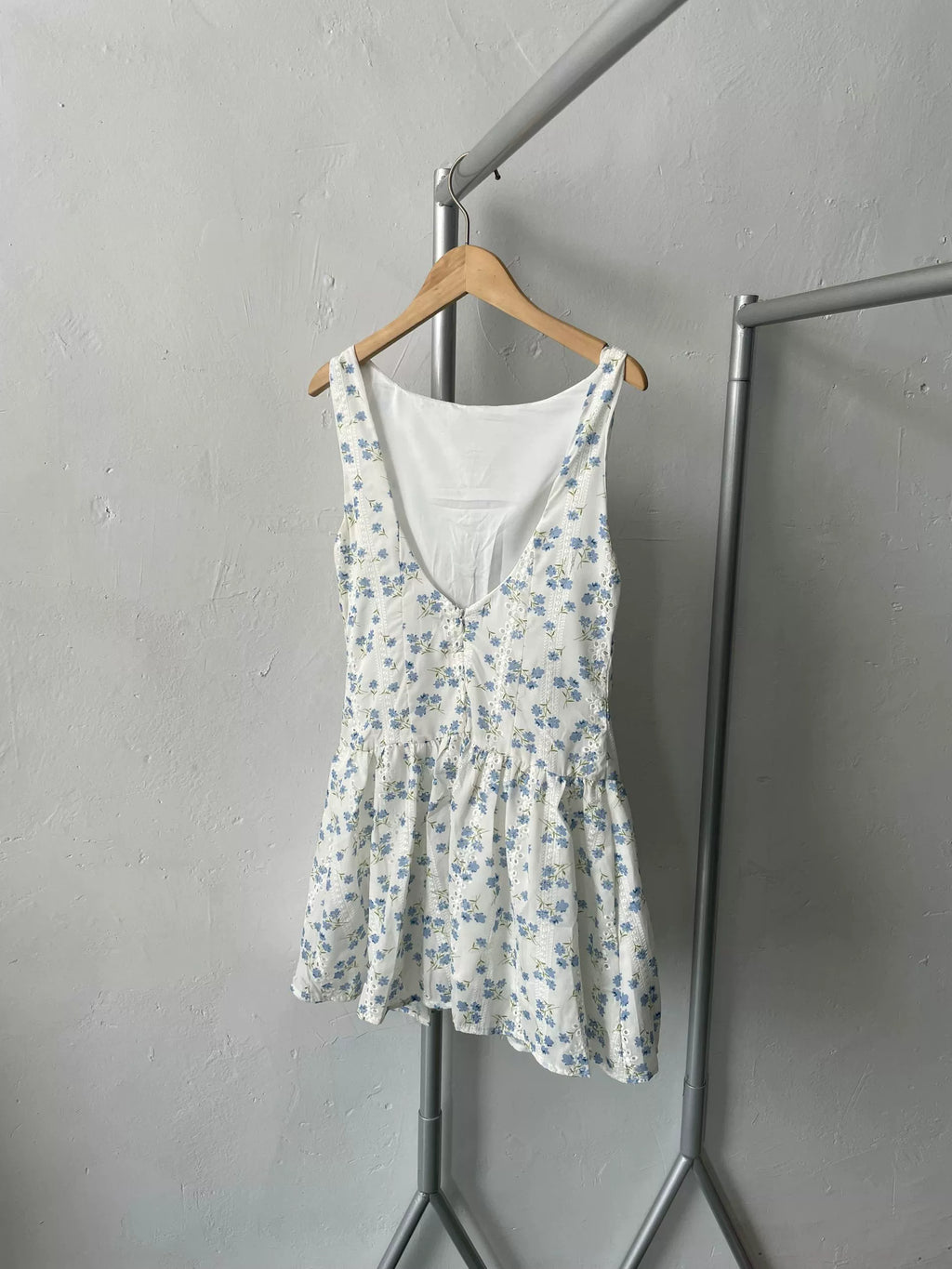 blue low-waisted backless dress