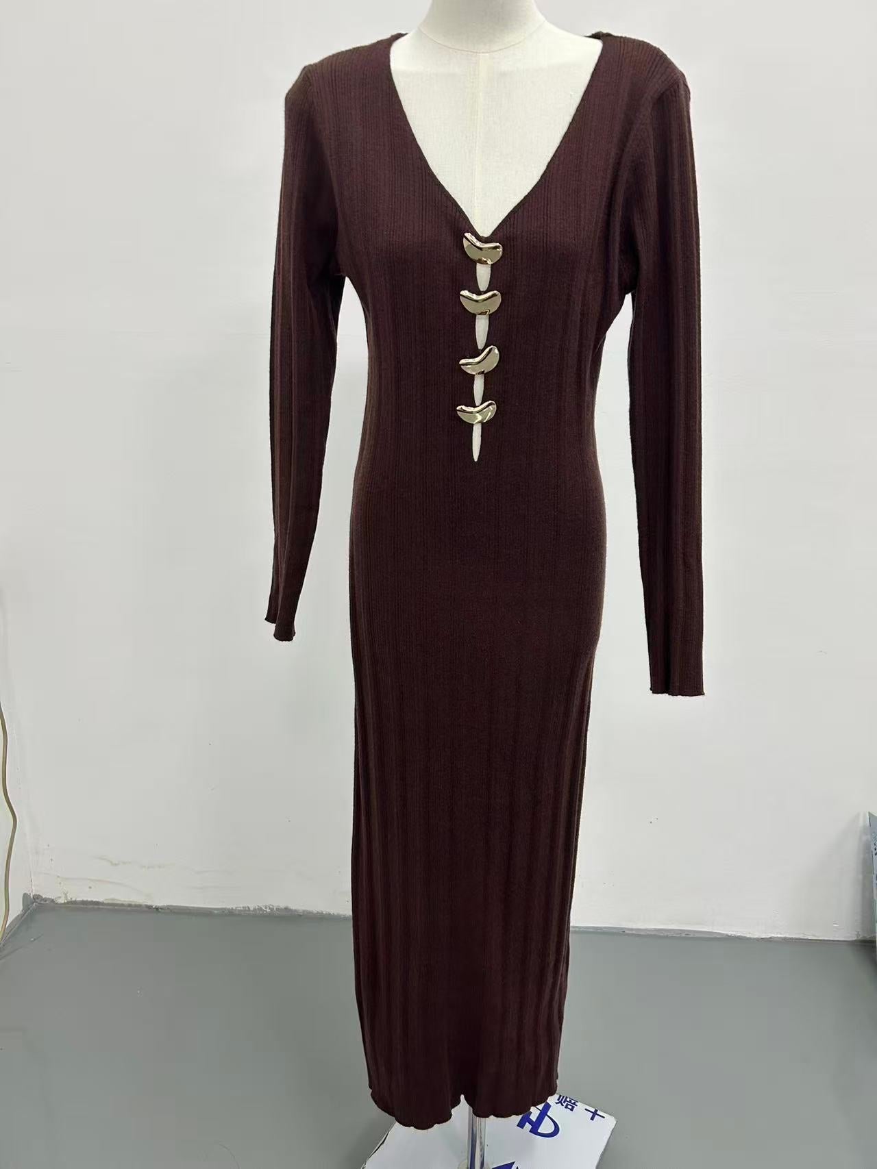button V-neck knitted maxi dress