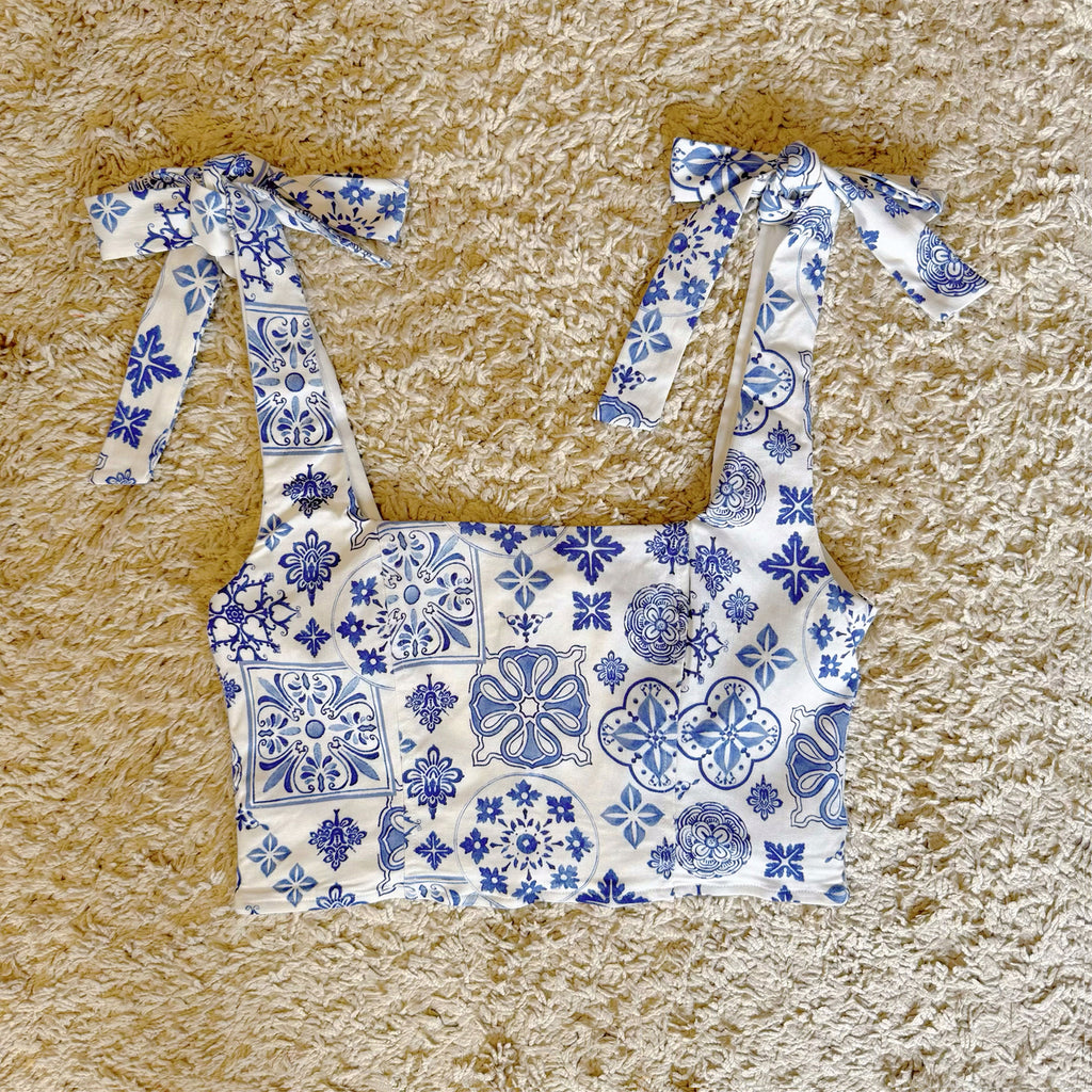 blue and white printed bow high-waisted short vest