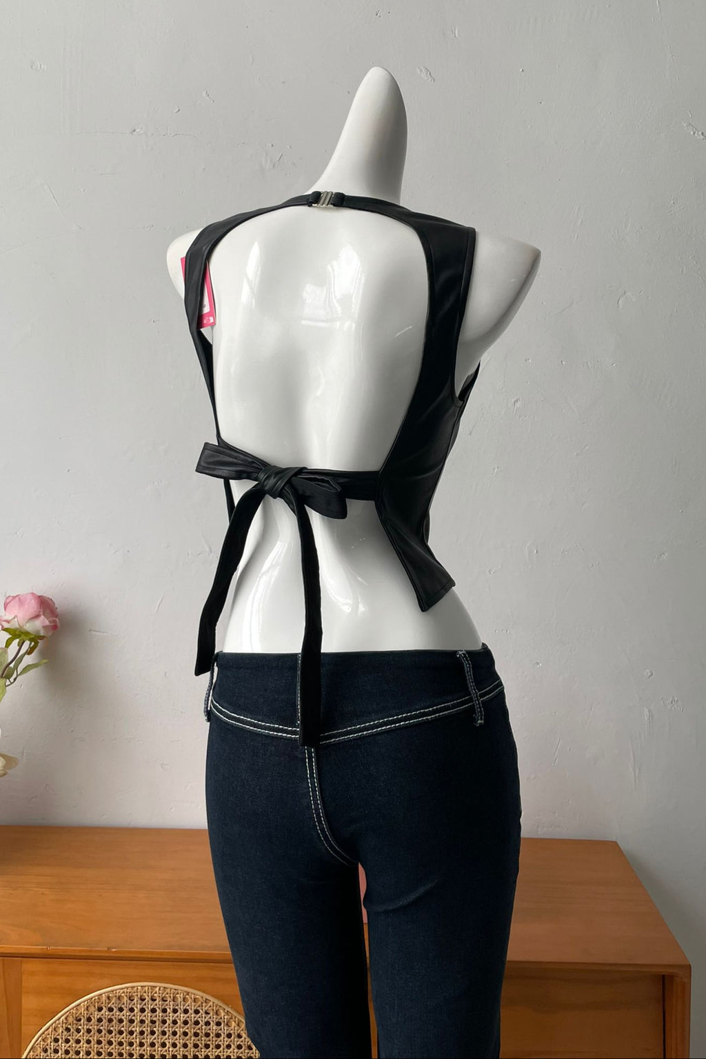 black backless bow strap sleeveless top
