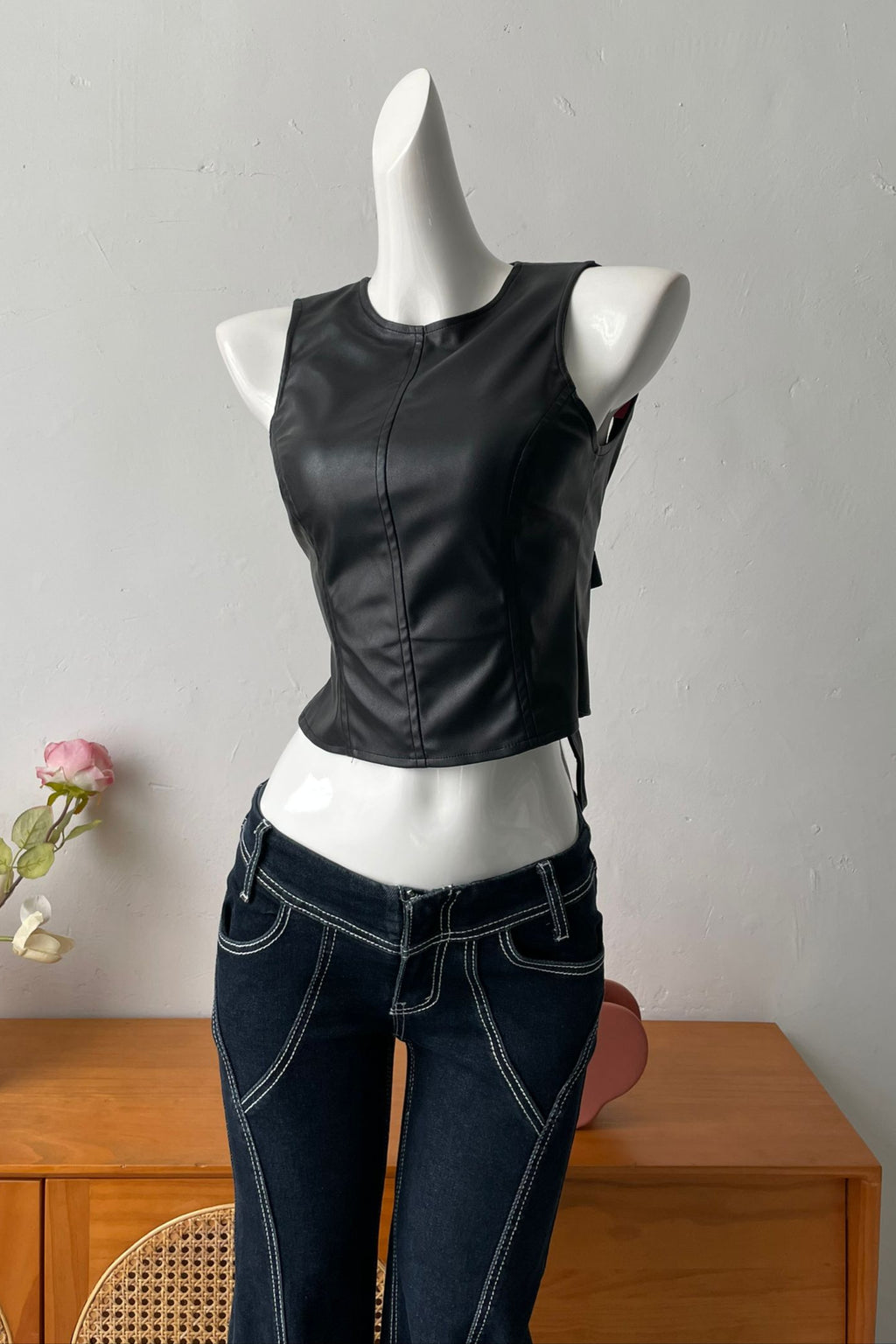 black backless bow strap sleeveless top