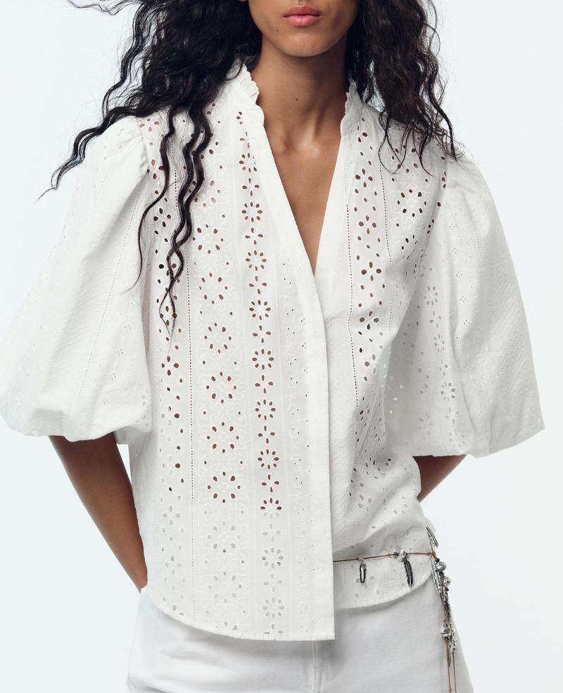 Loose Bubble Short-Sleeve Hollow Embroidered V-Neck Shirt