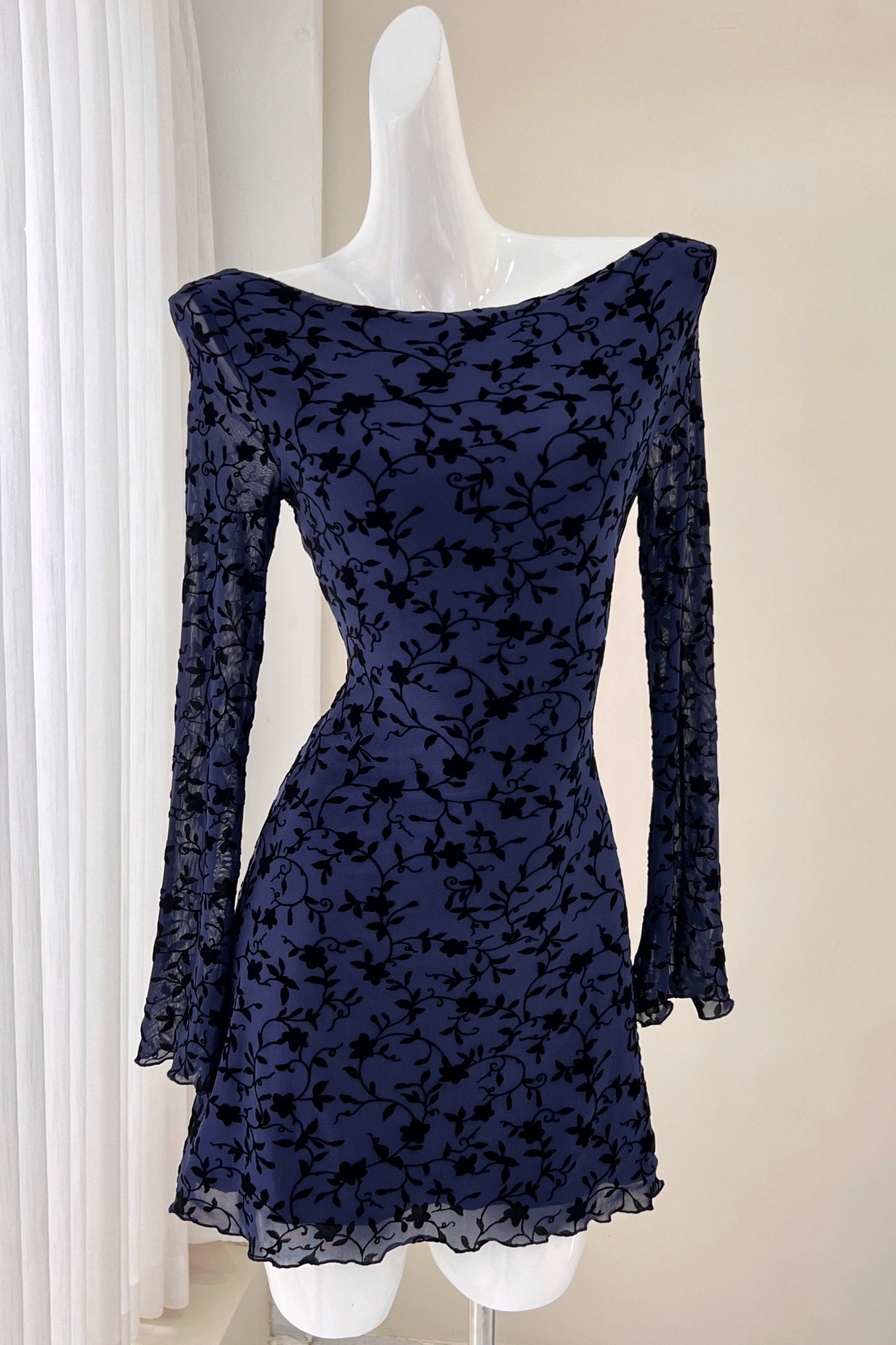 vintage one-shoulder mesh flared sleeve mini dress