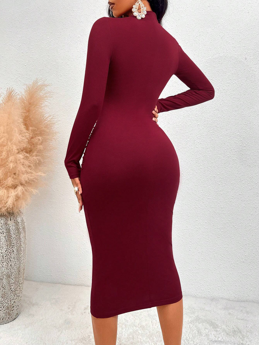 norma red Hollow-out long-sleeved bodycon dress
