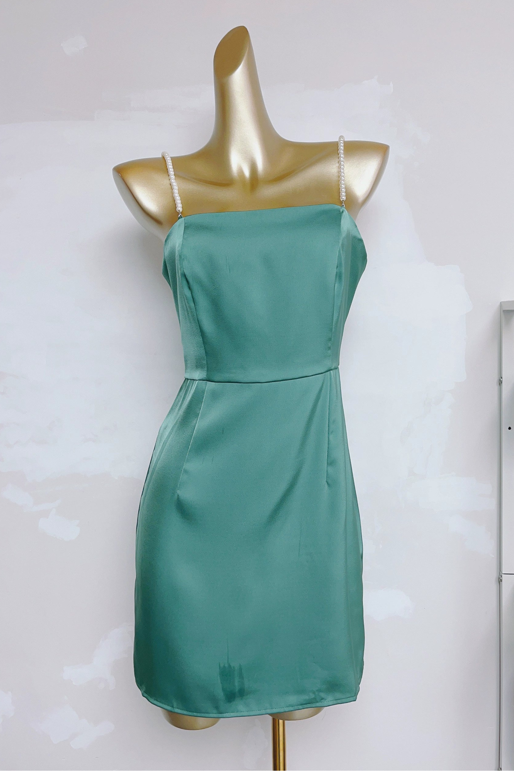 Green  Square Neck Pearl Suspenders mini Dress