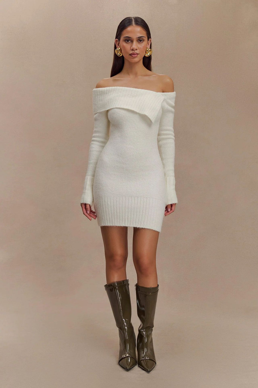 white off-the-shoulder long-sleeved knitted dress