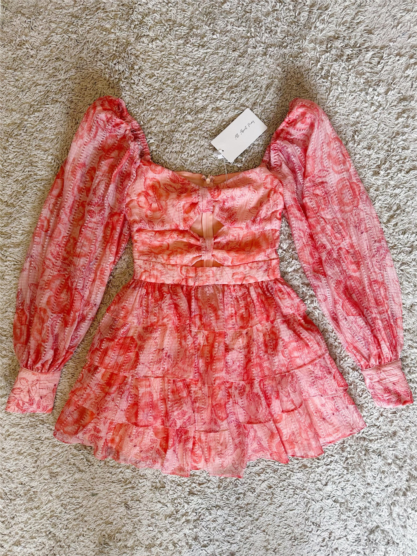cutout-out waist-cinching layered dress