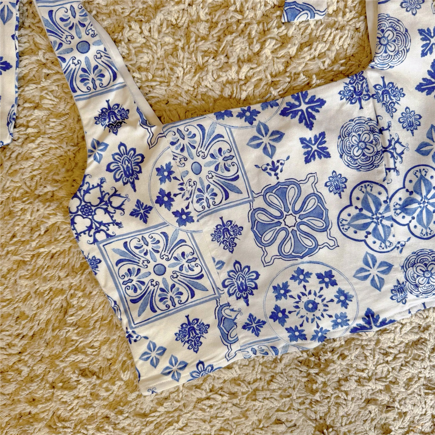 blue and white printed bow high-waisted short vest