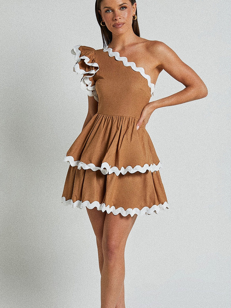 off-the-shoulder wave contrast edge cascading dress