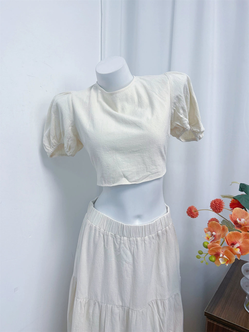 white two-tone crew neck crop top set