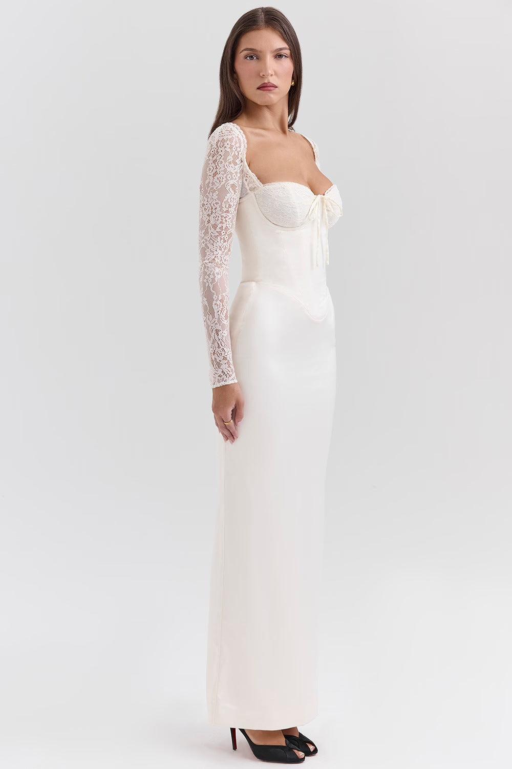 belle white Lace long-sleeved maxi dress