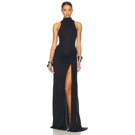 black high slit sleeveless pleated dress