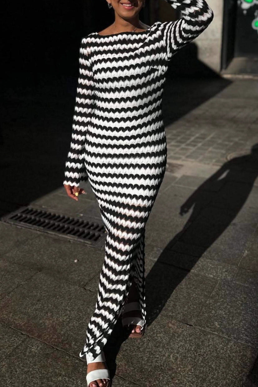 balck and white long-sleeved knitted dress