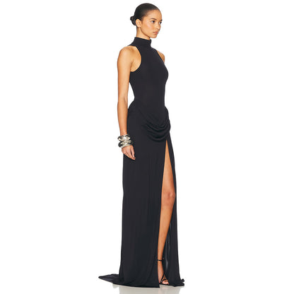 black high slit sleeveless pleated dress