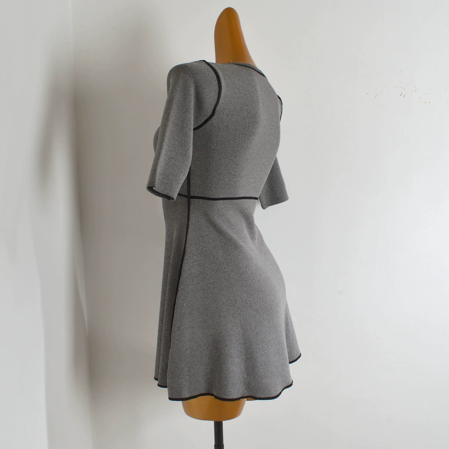 grey knited mini dress