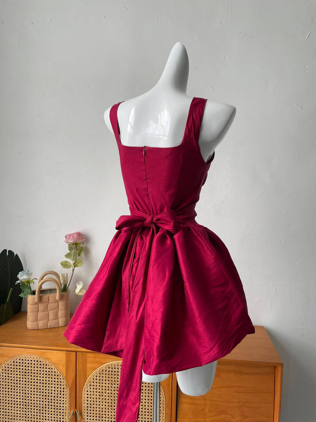 camisole waist slim sleeveless mini dress in red