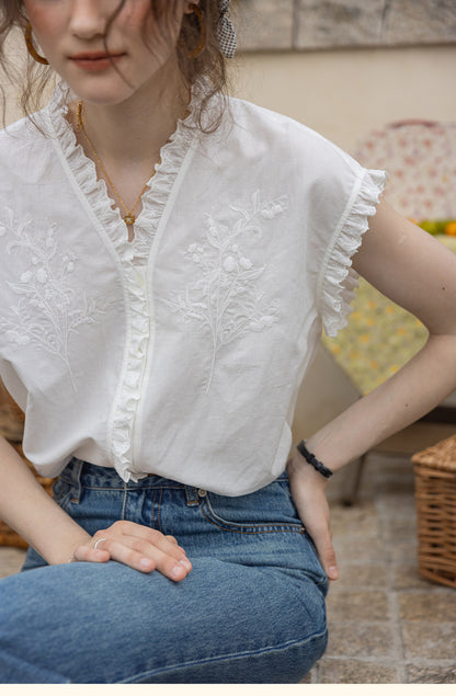 white linen-cotton patchwork sleeveless lace shirt