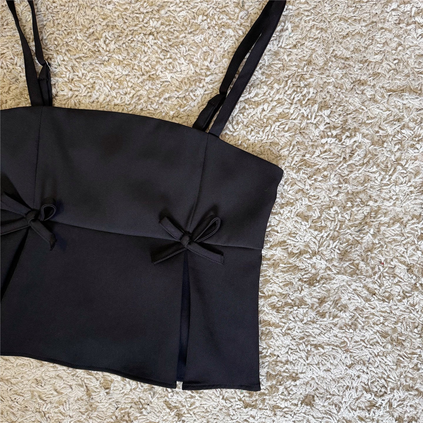 bow pressed pleats layered cropped suspenders