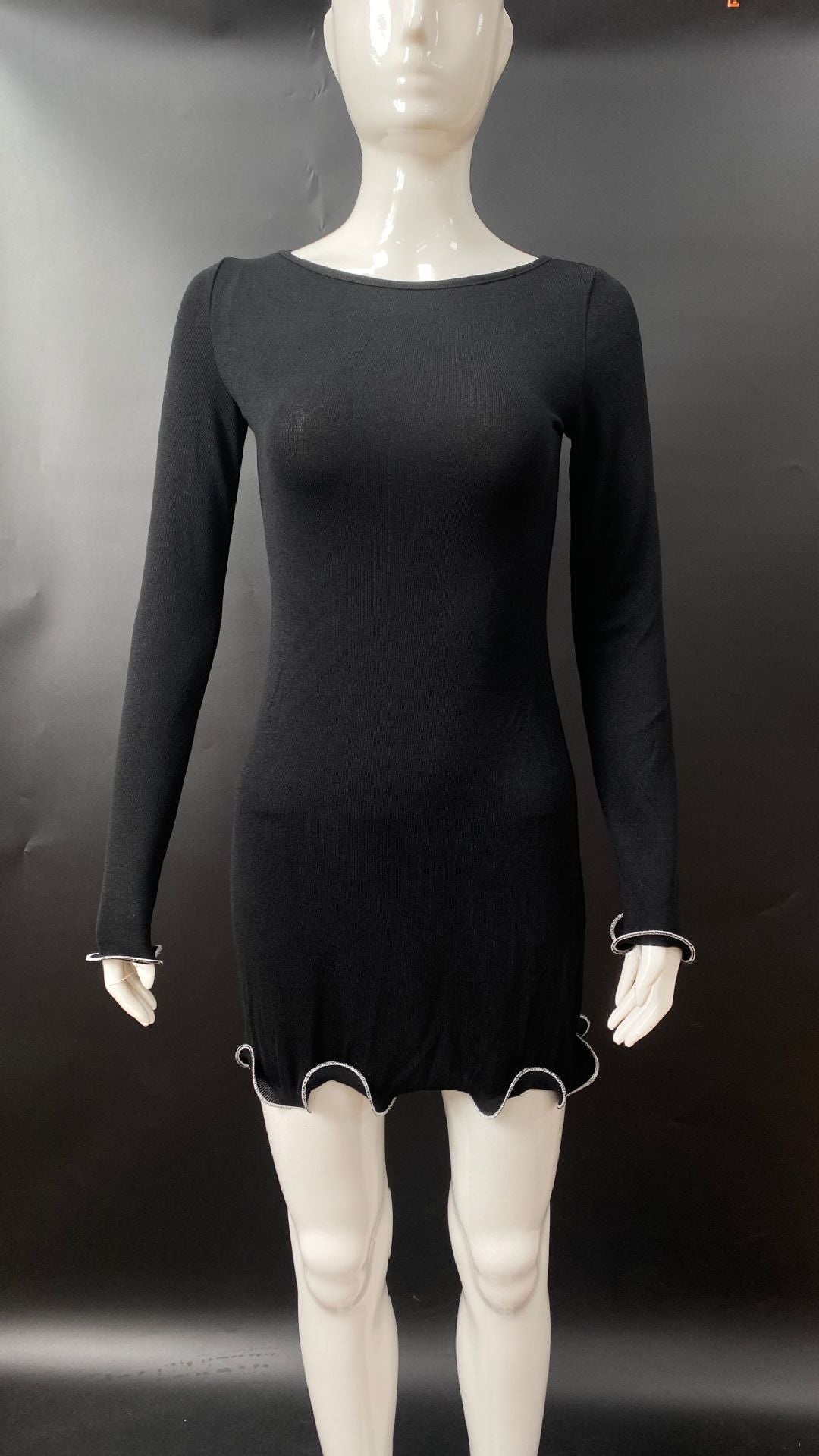 black Ruffled long-sleeved knit dress