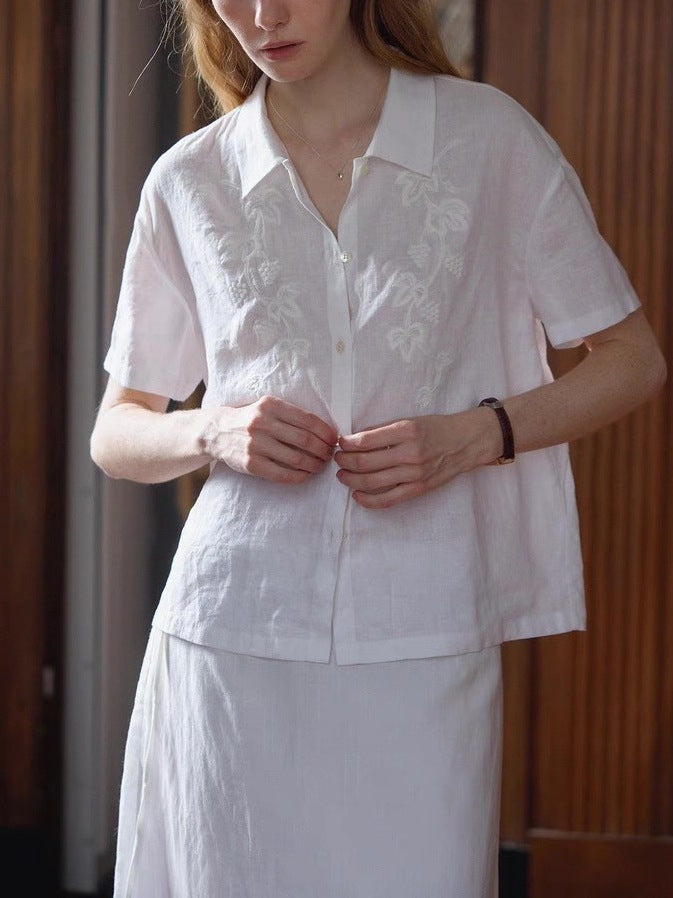 White natural linen embroidered short-sleeved shirt