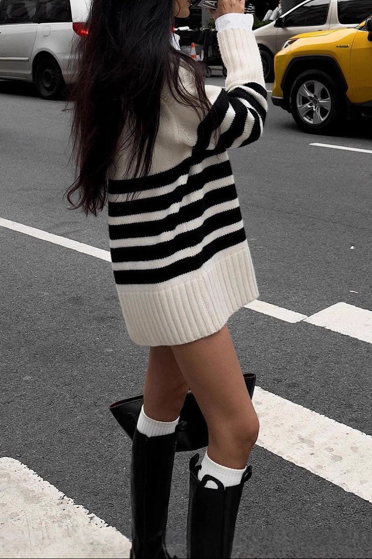black striped loose knitted sweater