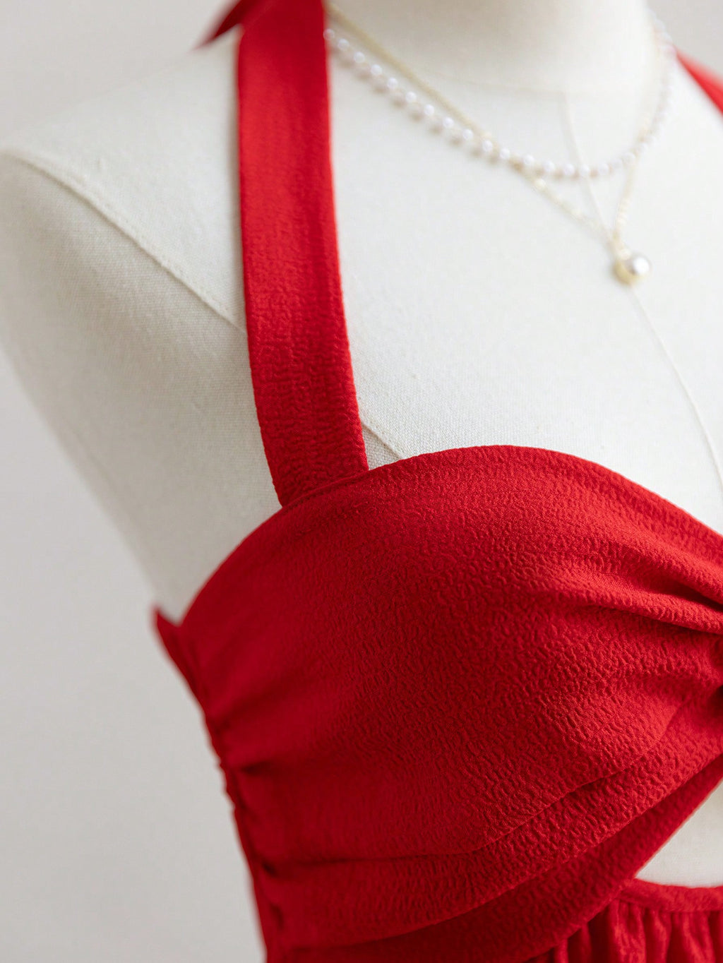 mona Red halter-neck backless mini dress