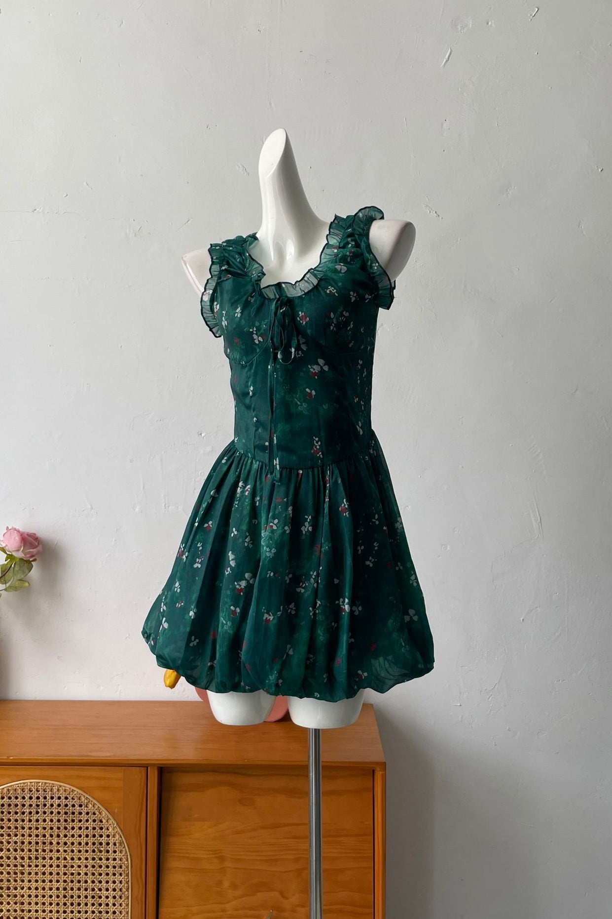 green V-neck floral mini dress