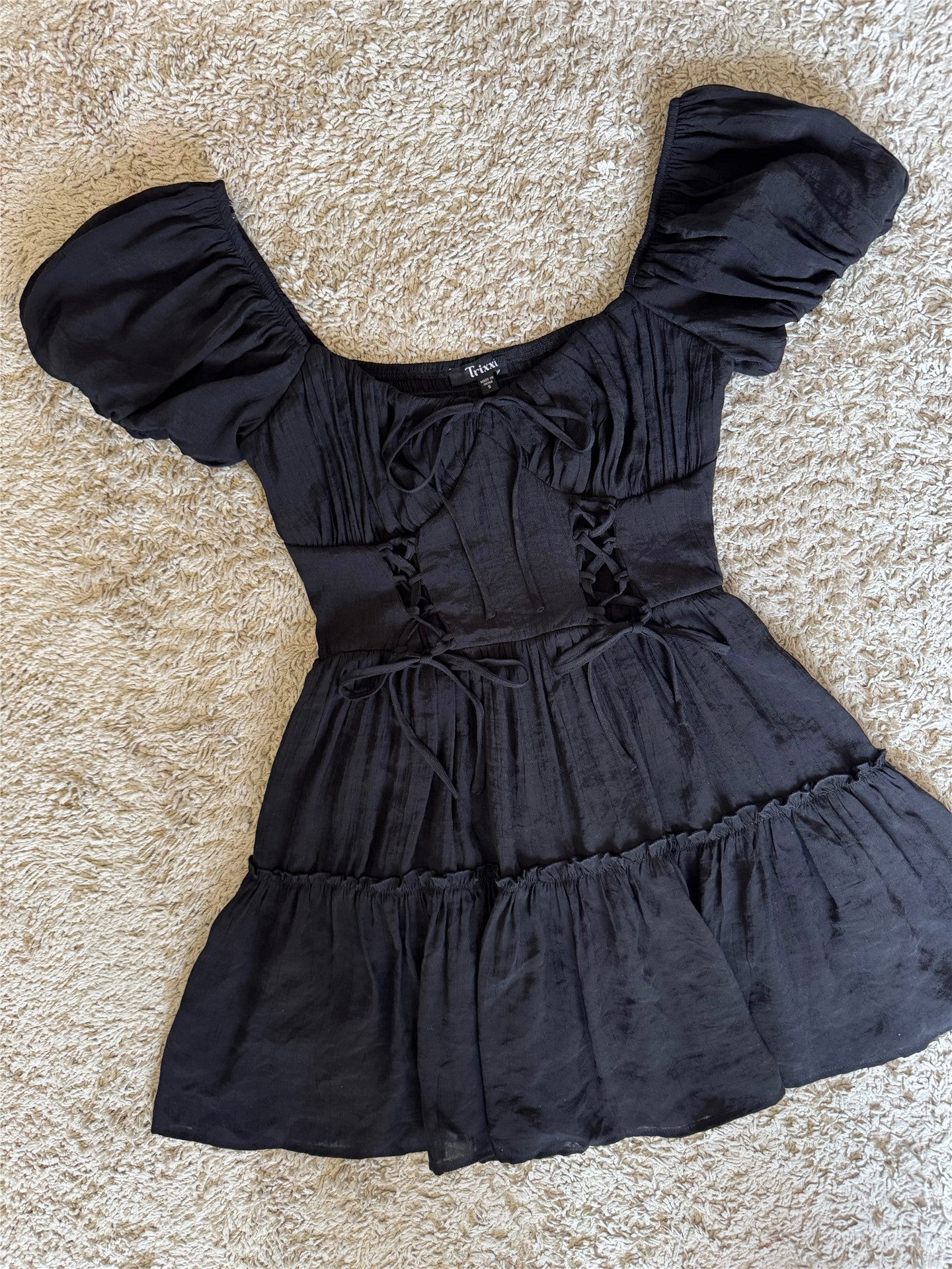 black bow tie puff sleeve flush lace  dress