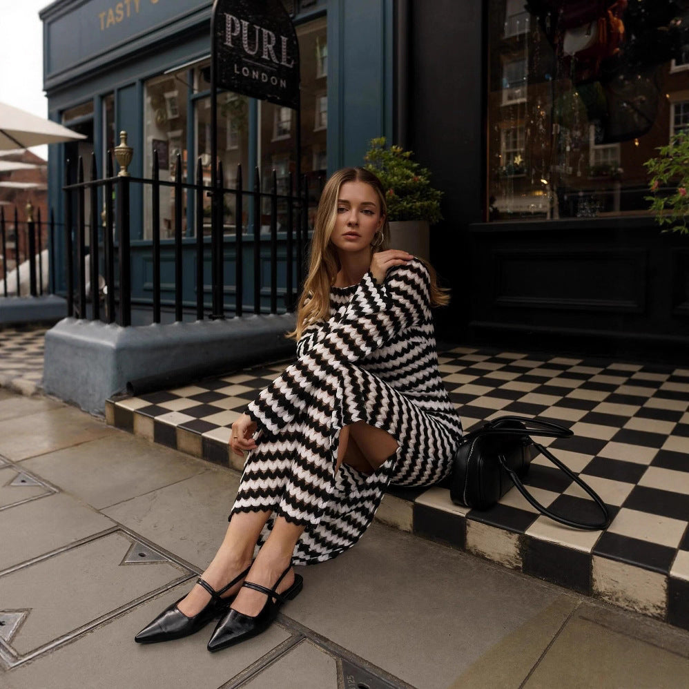 balck and white long-sleeved knitted dress
