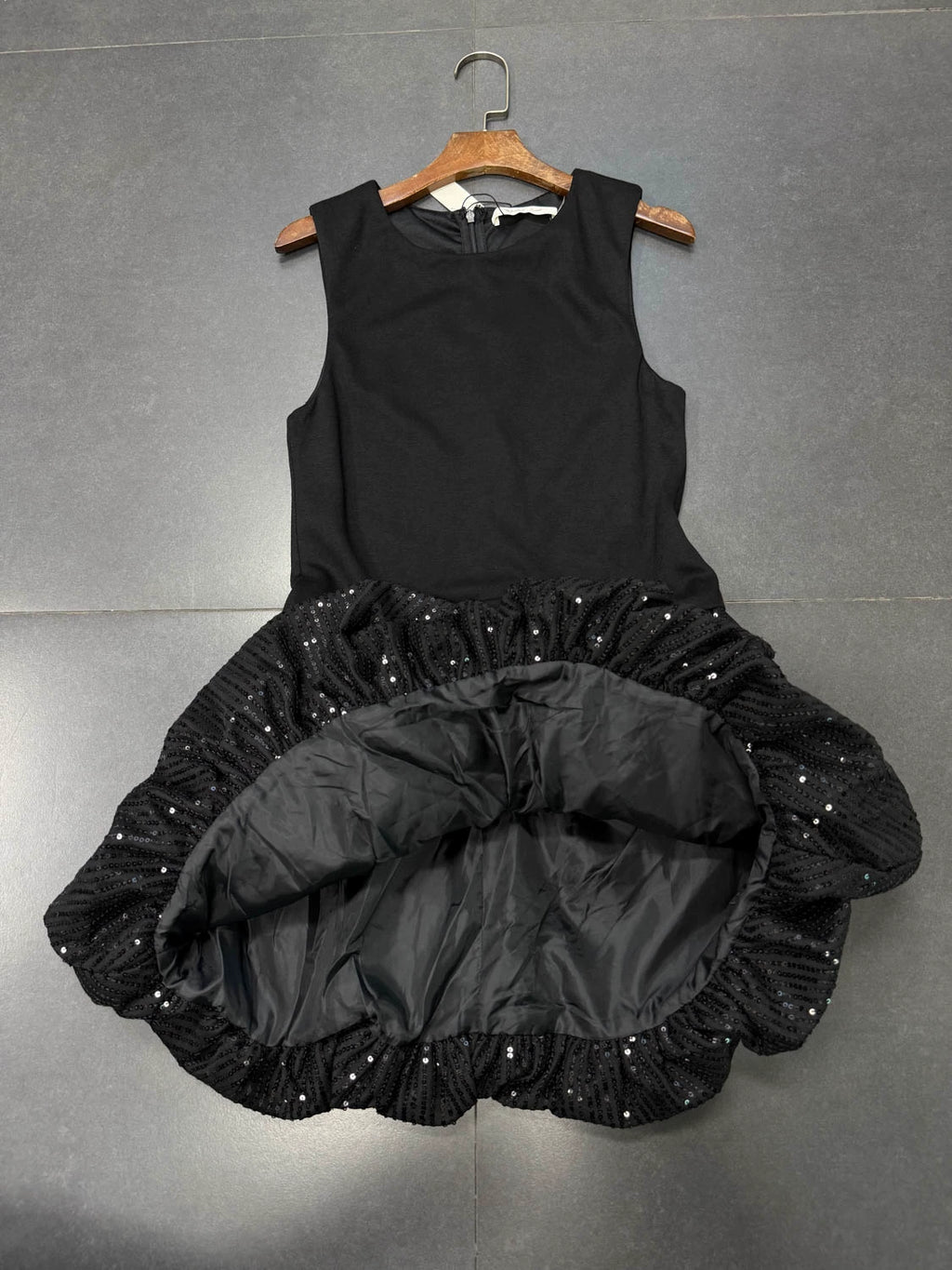 black lantern skirt sleeveless sequin dress